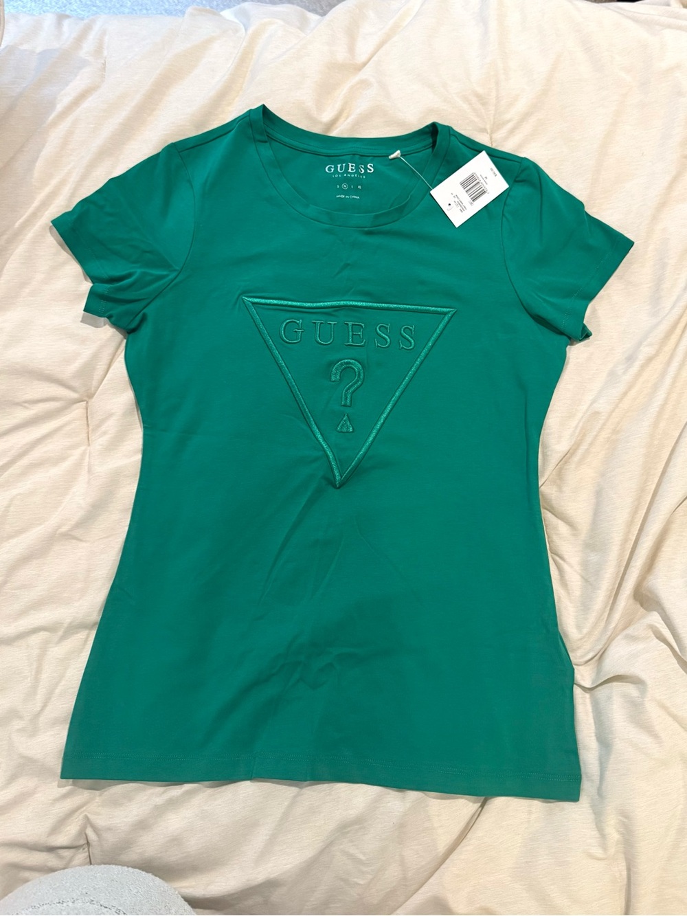 NWT GUESS tee